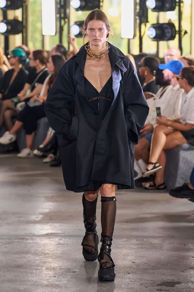 Look 23